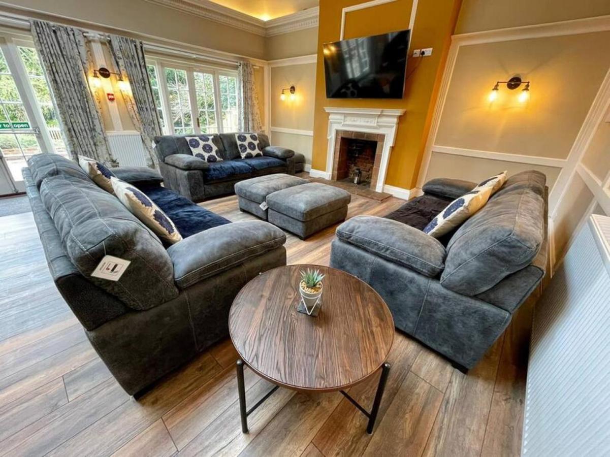 Lydney House Swaffham Sleeps 22 Villa Ngoại thất bức ảnh