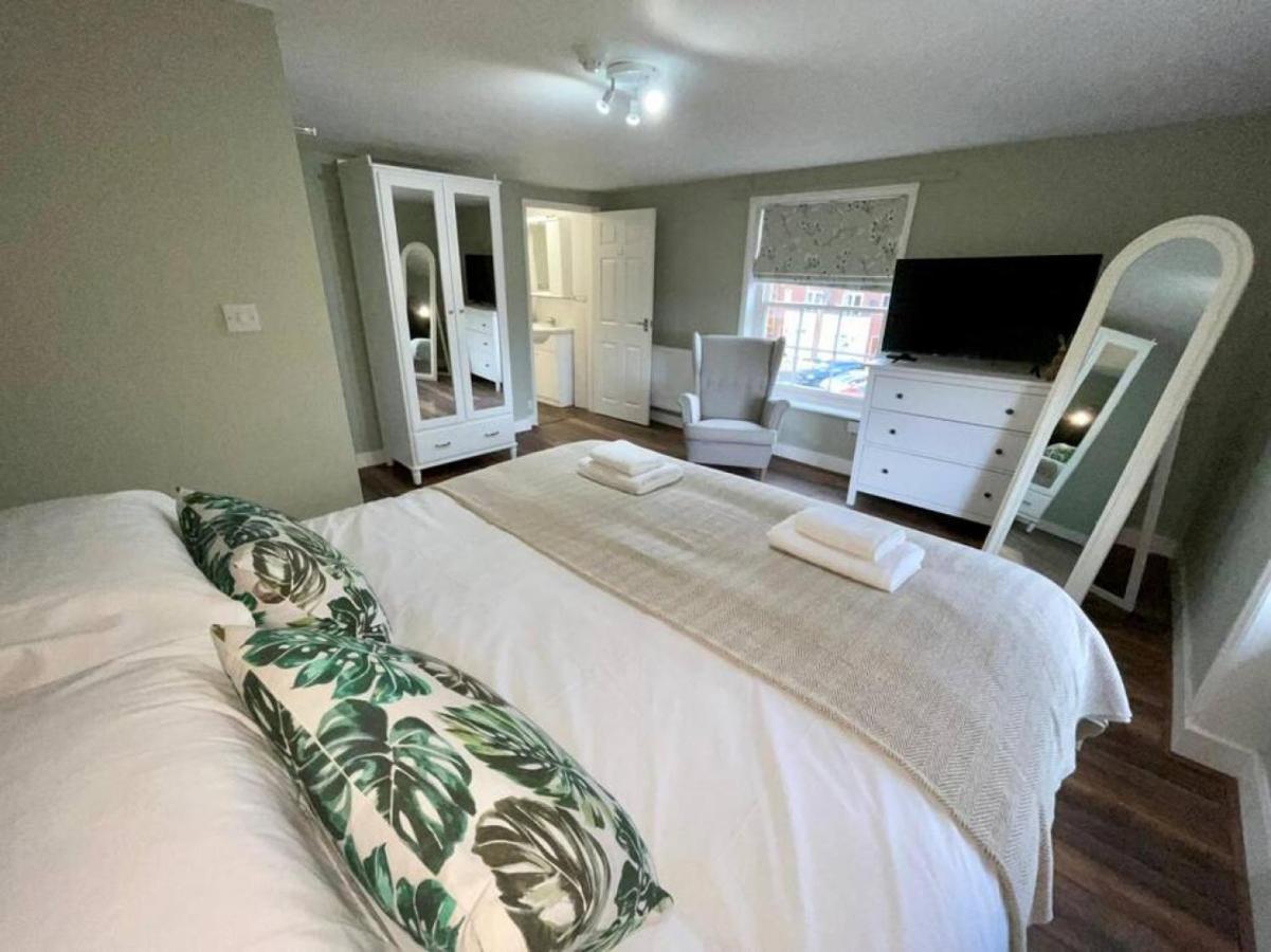 Lydney House Swaffham Sleeps 22 Villa Ngoại thất bức ảnh